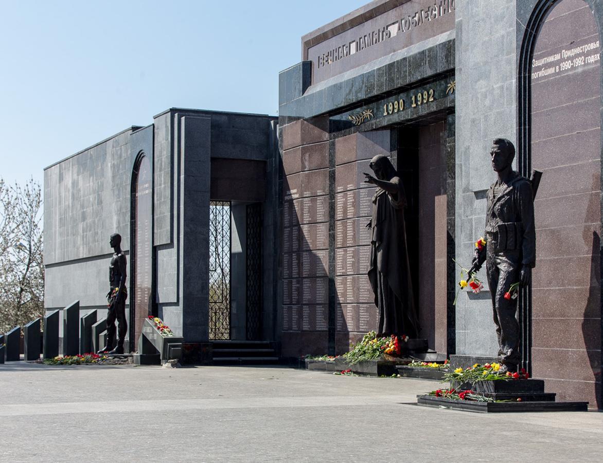 Luna Tiraspol Dış mekan fotoğraf